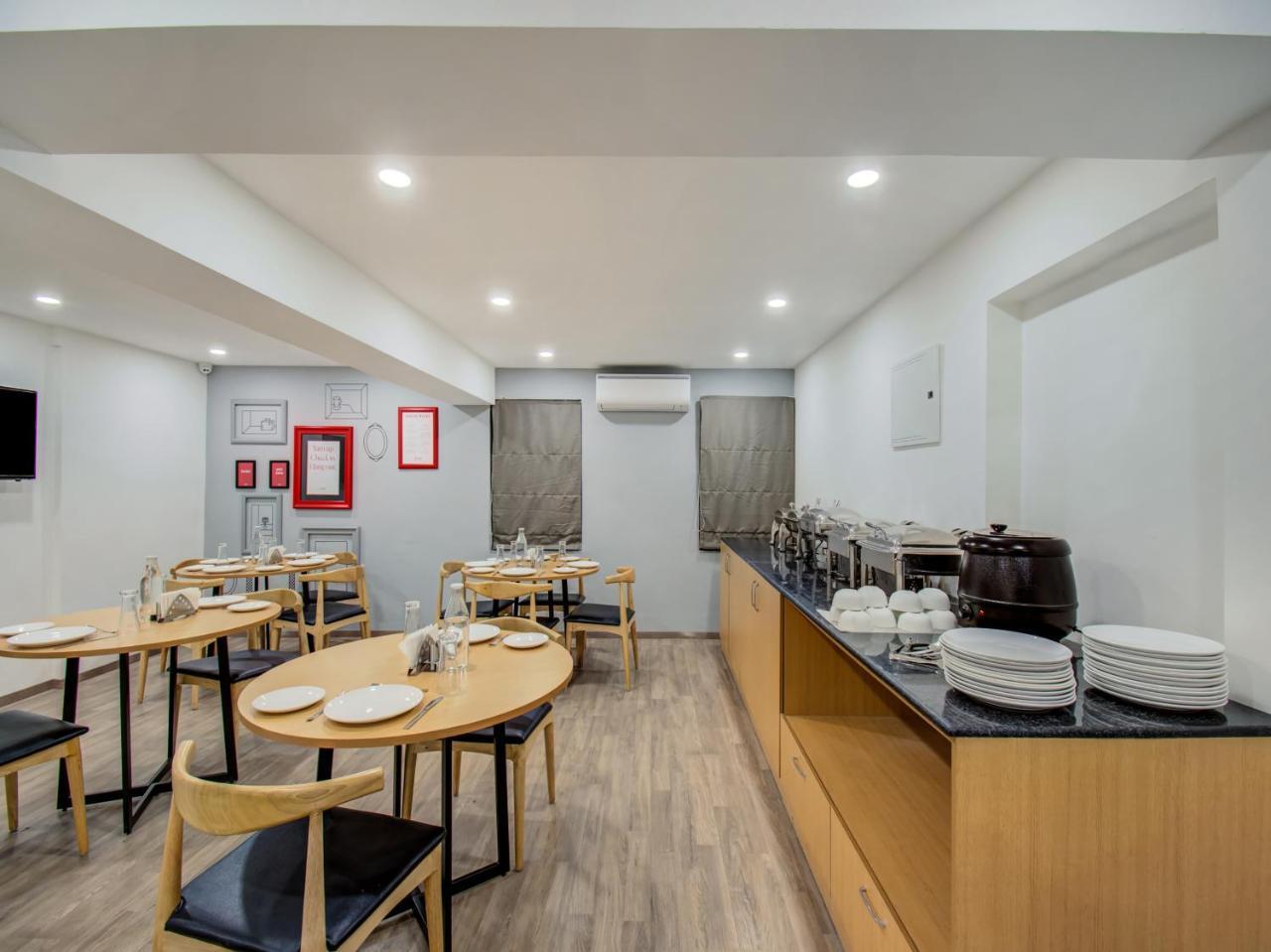 Oyo Townhouse 66 Nagpur Station Ca Road Exterior foto